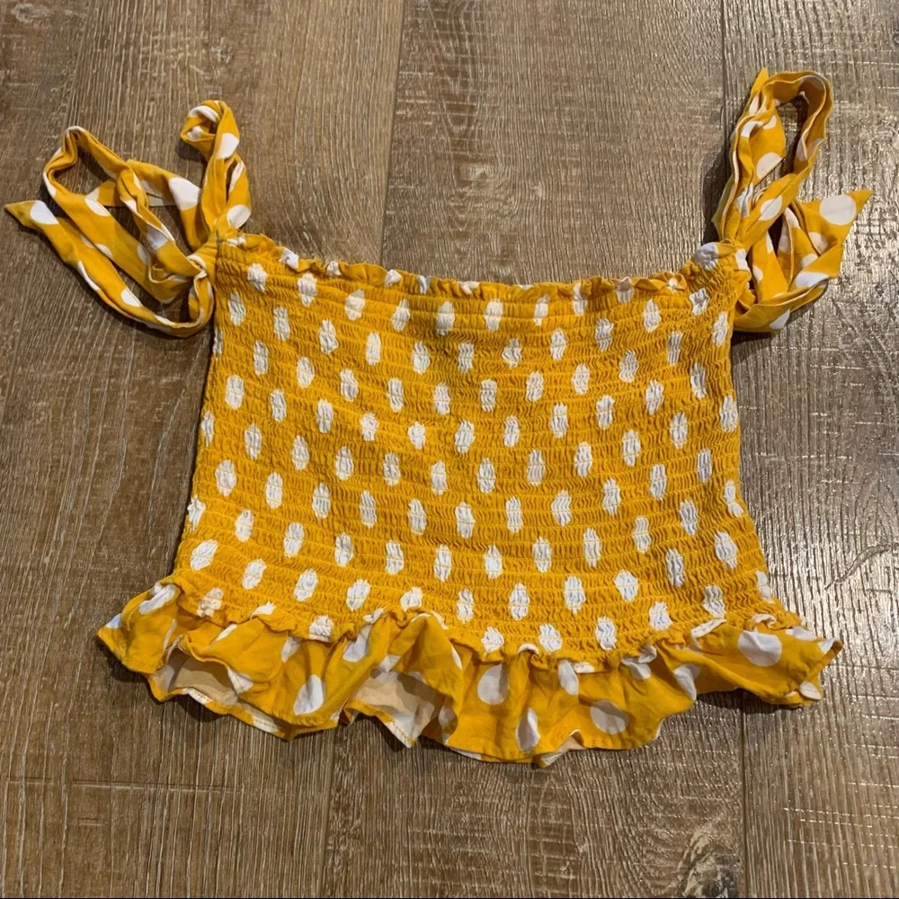 FOREVER 21 Bow Strap Shirred Top Crop - Picture 2 of 4